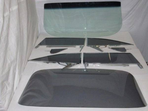 Auto City Classic - 1961 Buick / Chevrolet (61-62) / Oldsmobile / Pontiac 2 Door Hardtop Complete Glass Package with Assembled Side Set CG-BCOP-61-2H-SSA-EX