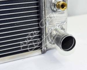 Auto City Classic - 1970-1981 Pontiac Firebird and Trans Am V8 Aluminum Radiator R7081FB - Image 15