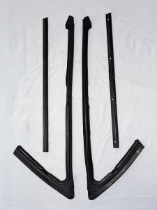 1968-1972 Chevrolet / GMC Panel, Pickup, Suburban and Utility Vent Seals V2563G