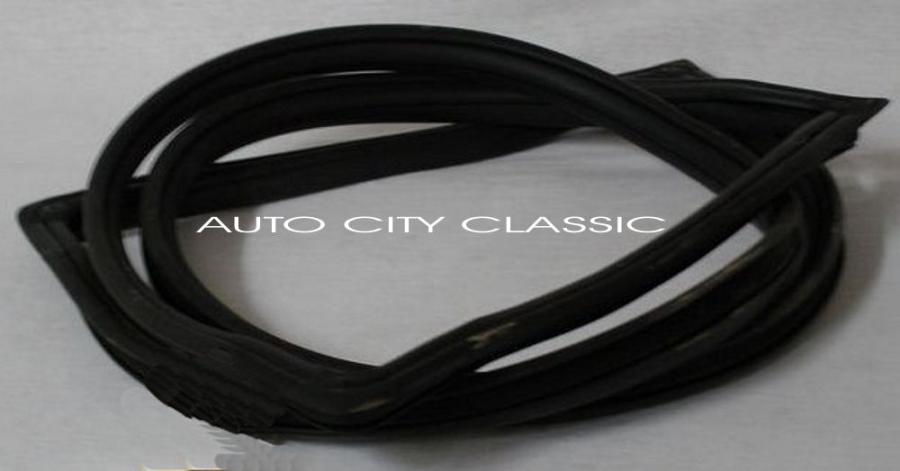 1957-1960 Ford Cab and Panel Delivery Standard (small) Back Glass Gasket B1015TG
