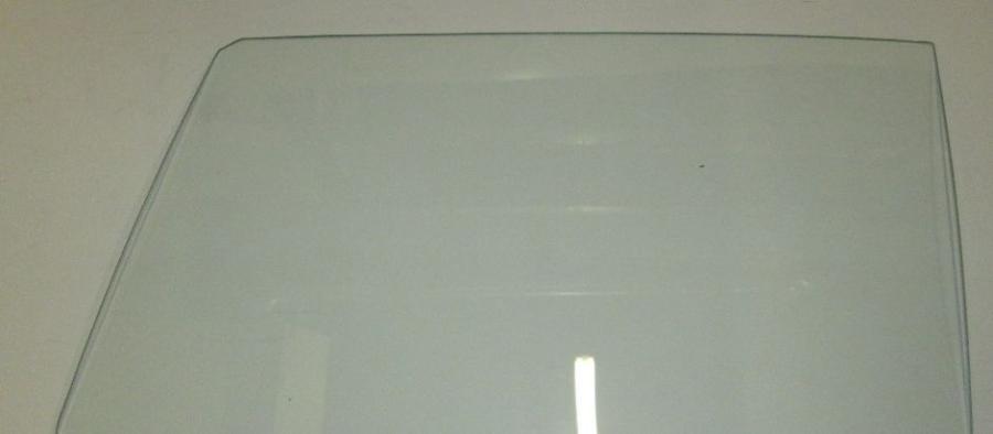 1968-1969 Ford Ranchero Right Door Glass D3922