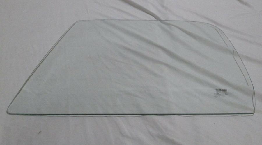 1973-1980 Chevrolet / GMC Pickup, Suburban and Utility Left Door Glass D4952
