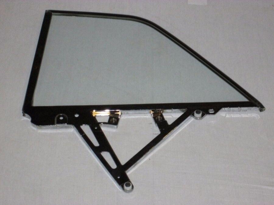 1961-1962 Cadillac Convertible Assembled Quarter Glass Q2352TA