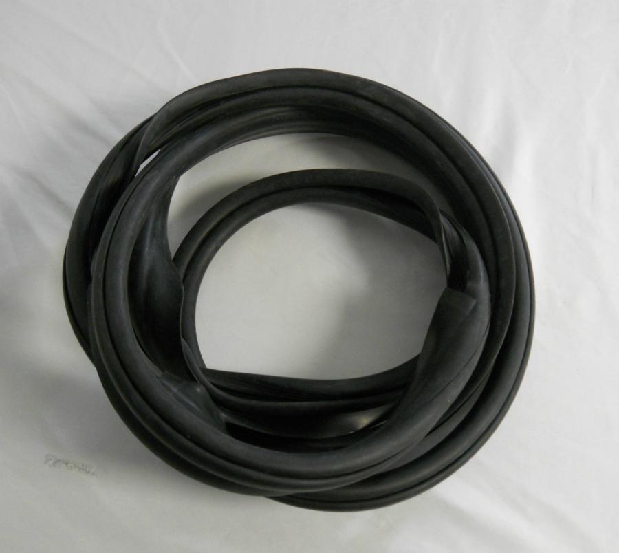 58 - 1960 Ford Thunderbird 63A, 76A Windshield Gasket