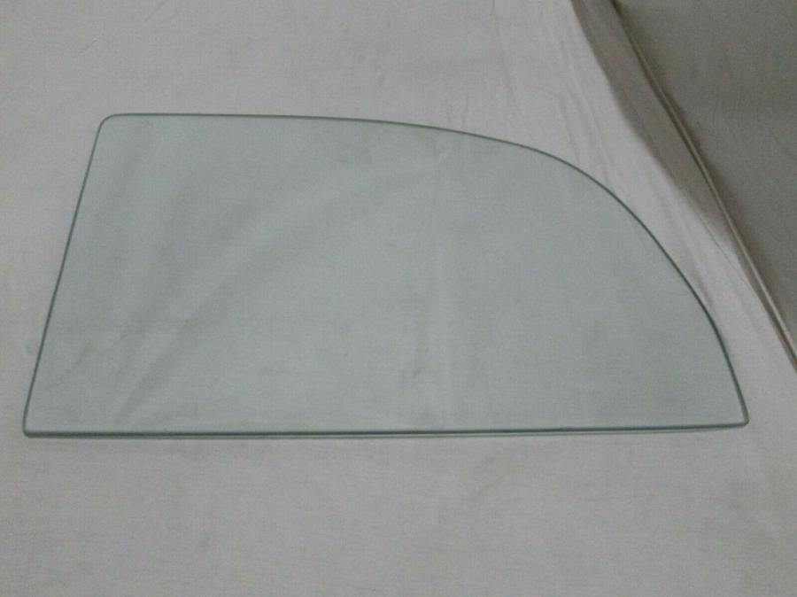 1940 Ford Tudor Sedan Quarter Glass Q4010E