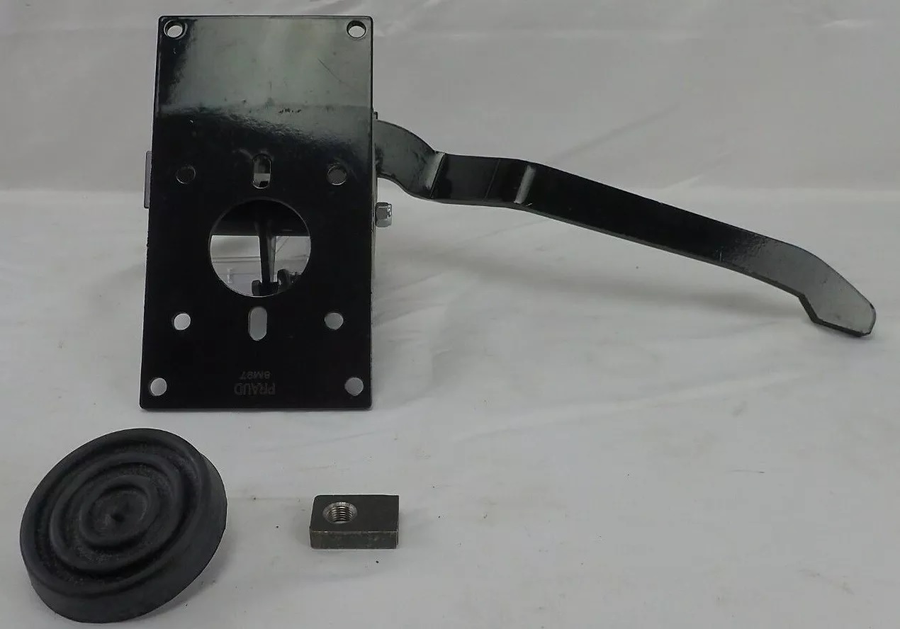 Universal Firewall Mount 90 Degree Under Dash Brake Pedal PED-UNI-90