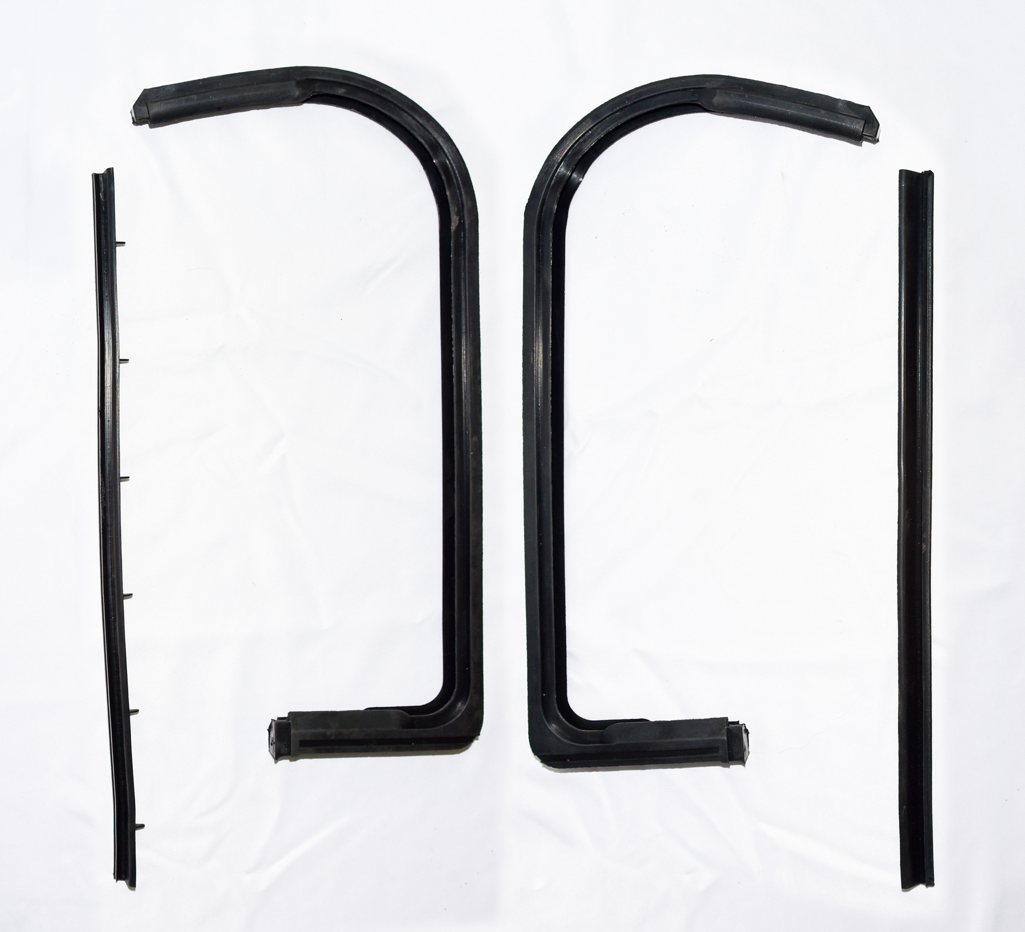 【なっお】②FB 1959-1960 GM Convertible and Hardtop Vent Seals V2230G